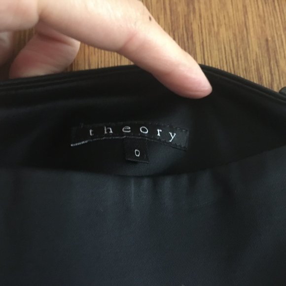 THEORY A-line black skirt - Size 0 - Picture 2 of 2